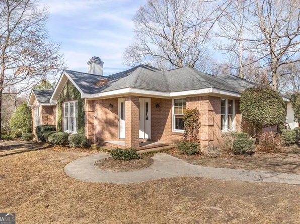 114 Raintree Dr, Warner Robins, GA 31088