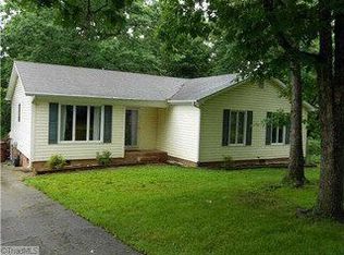 4716 Pennoak Rd, Greensboro, NC 27407