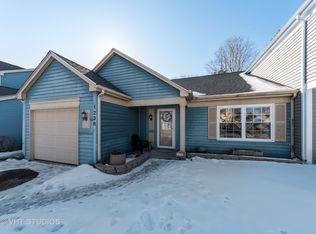 1236 Huntington Dr #1236, Mundelein, IL 60060