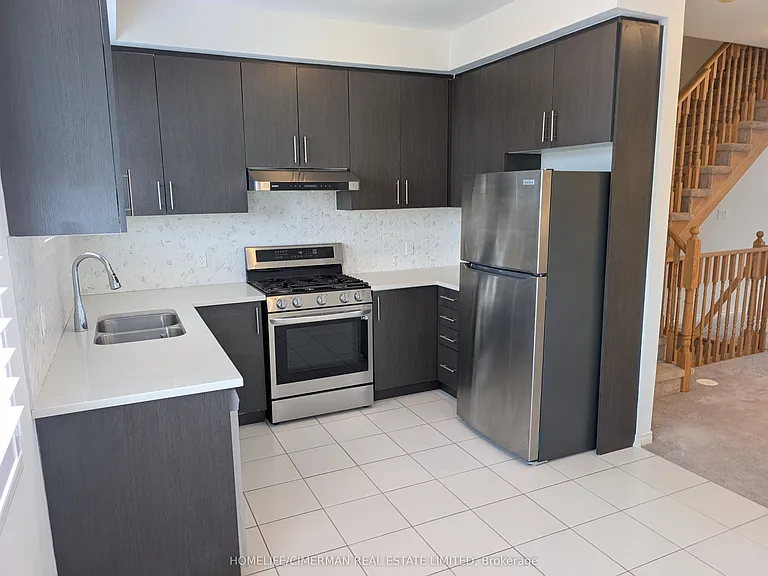 1410 Coral Springs Path — Photo 3