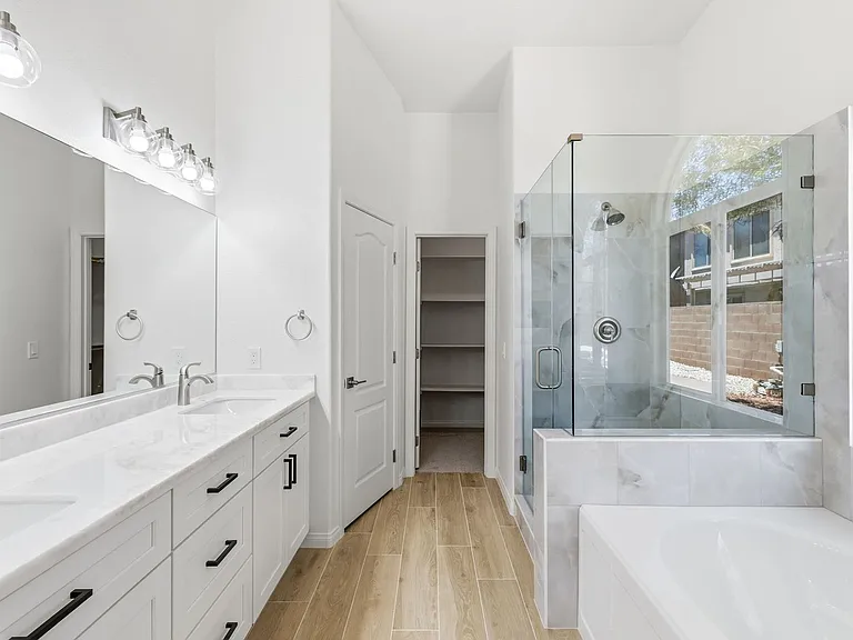 10606 Zingali Ct — Photo 4
