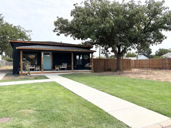 808 12th St, Abernathy, TX 79311