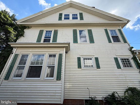 3rd image of 217 W Philadelphia Ave