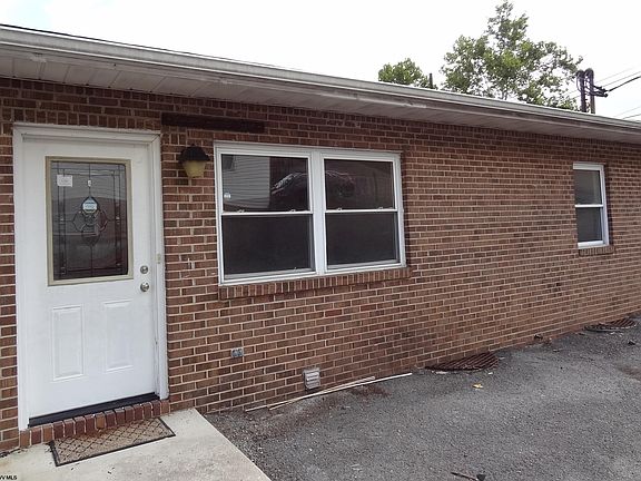 2nd image of 1541 Bergamont St