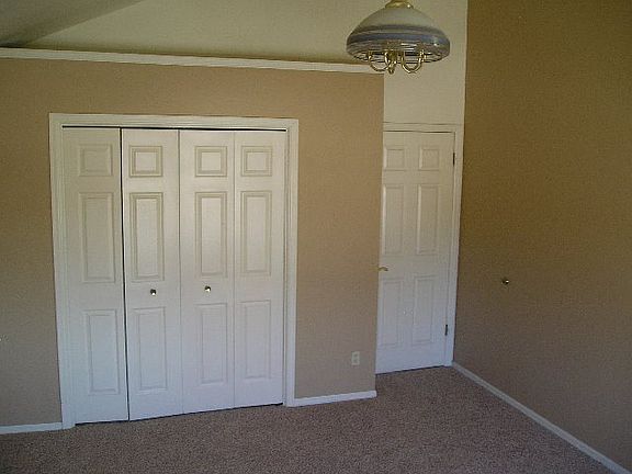 5th image of 11 Crownbridge Ct