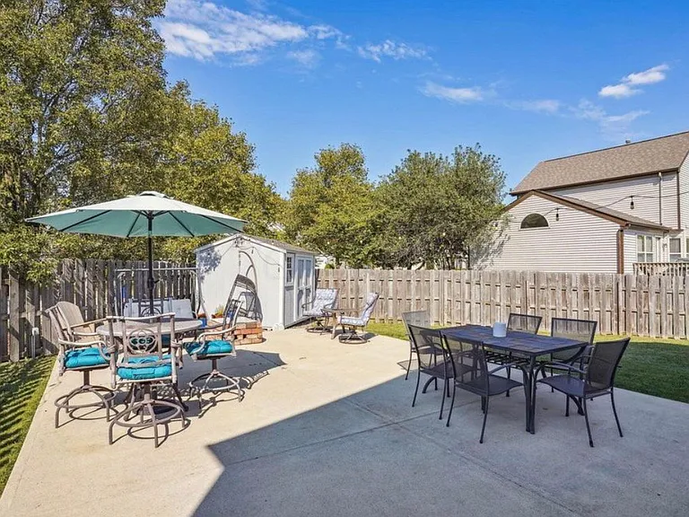 9126 Ellersly Dr — Photo 12