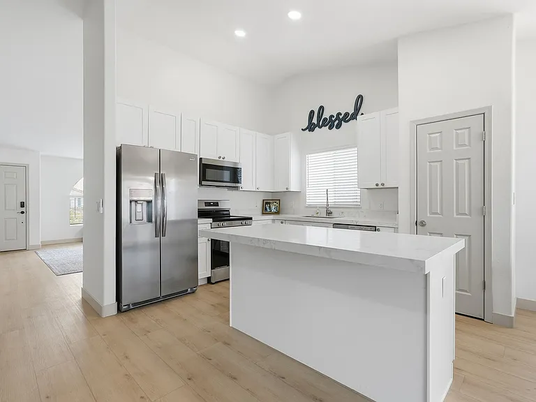 3514 E Murrieta Rd — Photo 6