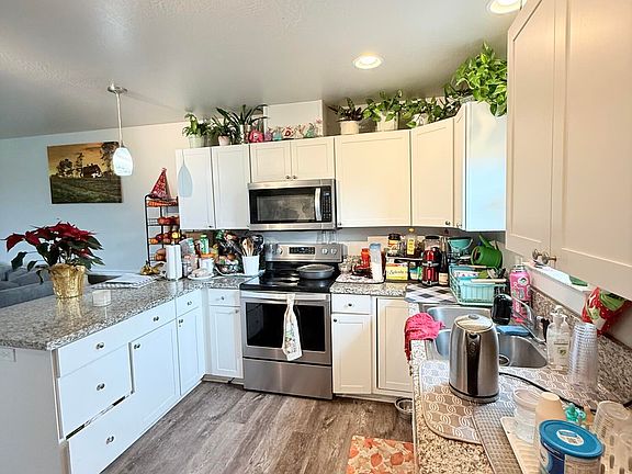 5th image of 7821 Jacqueline Way