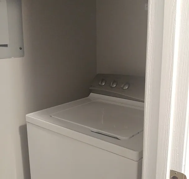80 Bridgewater Ct — Photo 16