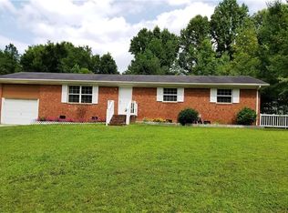 855 Dogwood Cir, High Point, NC 27260