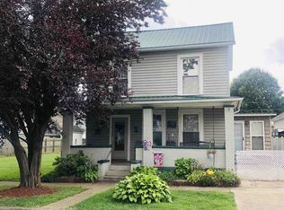 241 E 3rd St, Ceredo, WV 25507