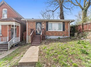 858 Canaan Ave, Saint Louis, MO 63147