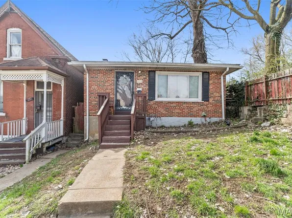 858 Canaan Ave, Saint Louis, MO 63147