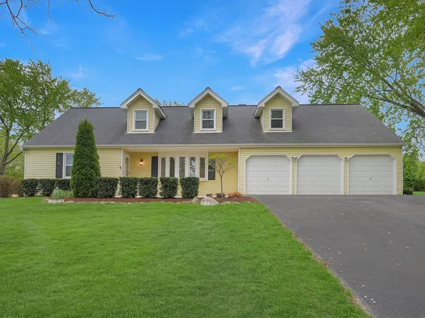 26W421 Wiesbrook Rd, Wheaton, IL 60189