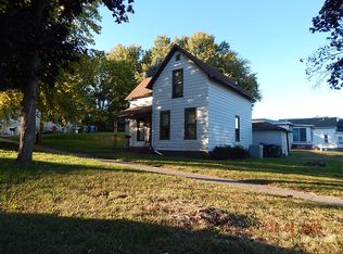80 30th Ave N, Clinton, IA 52732
