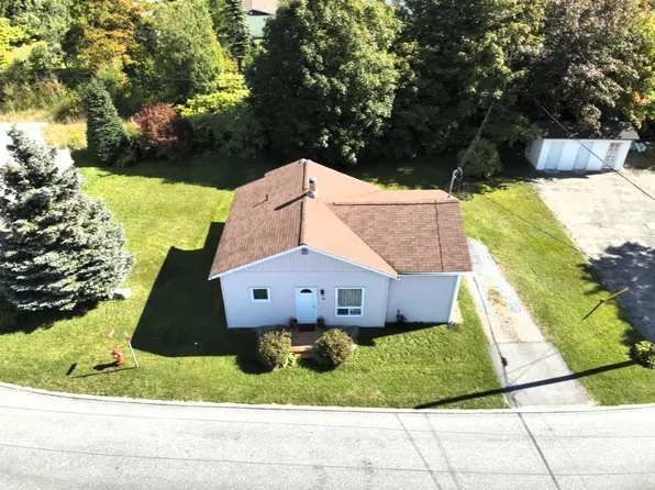 4 Hillview Avenue, Stephenville, NL A2N1S3