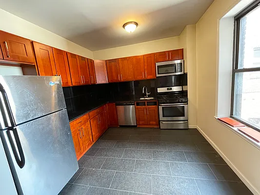 Rented by Sterea Agency | media 41