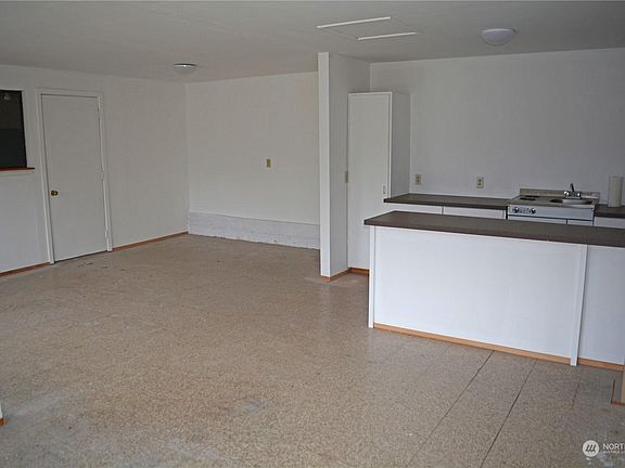 3rd image of 9106 Peacock Hill Ave #C