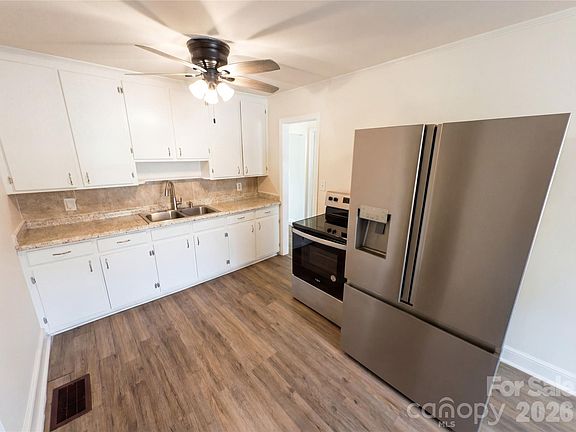 2nd image of 633 Briarcliff Rd