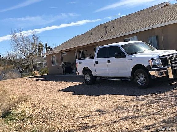 3rd image of 3240 N Yuma St