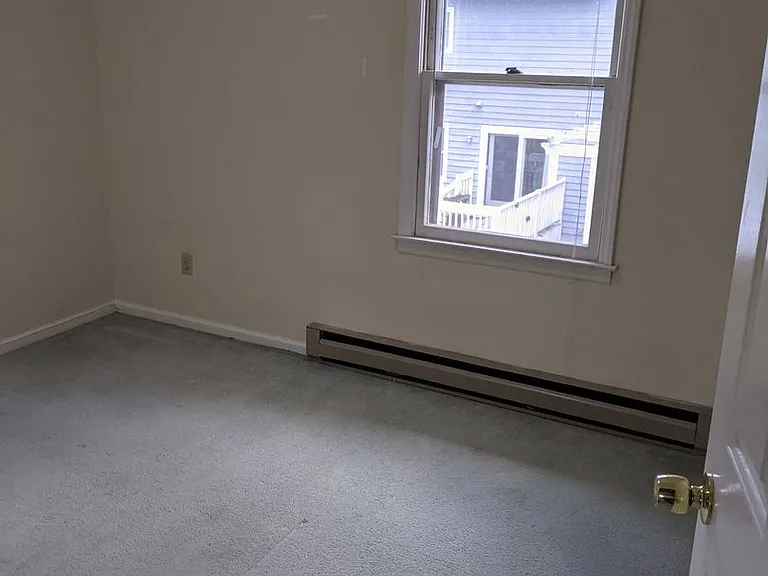 138 Adams Ln — Photo 21
