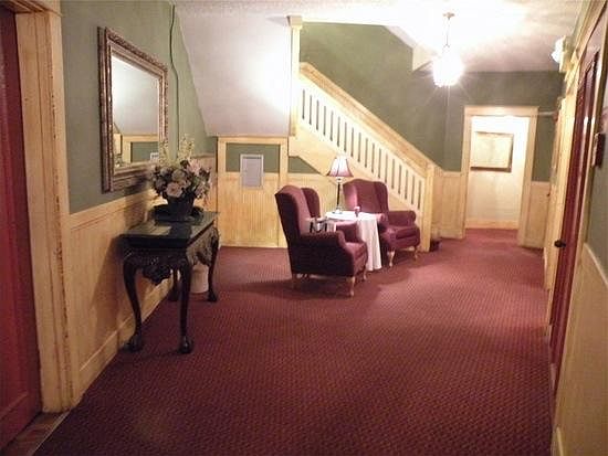 Main entry area with mail