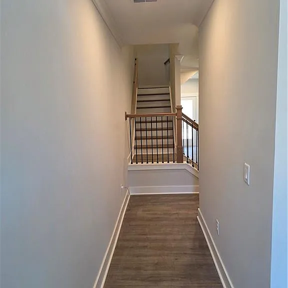 378 Sunset Hollow St — Photo 9