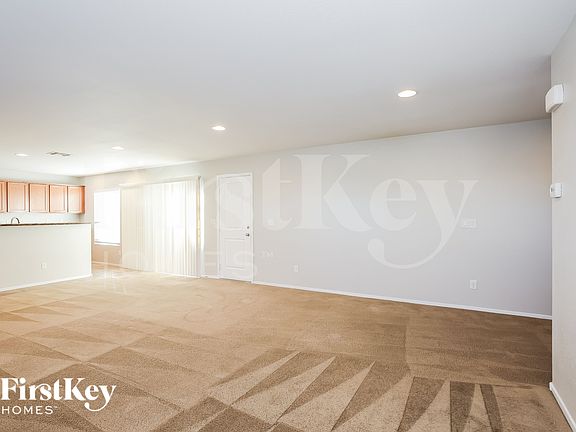 4th image of 10525 Hamdem Ave