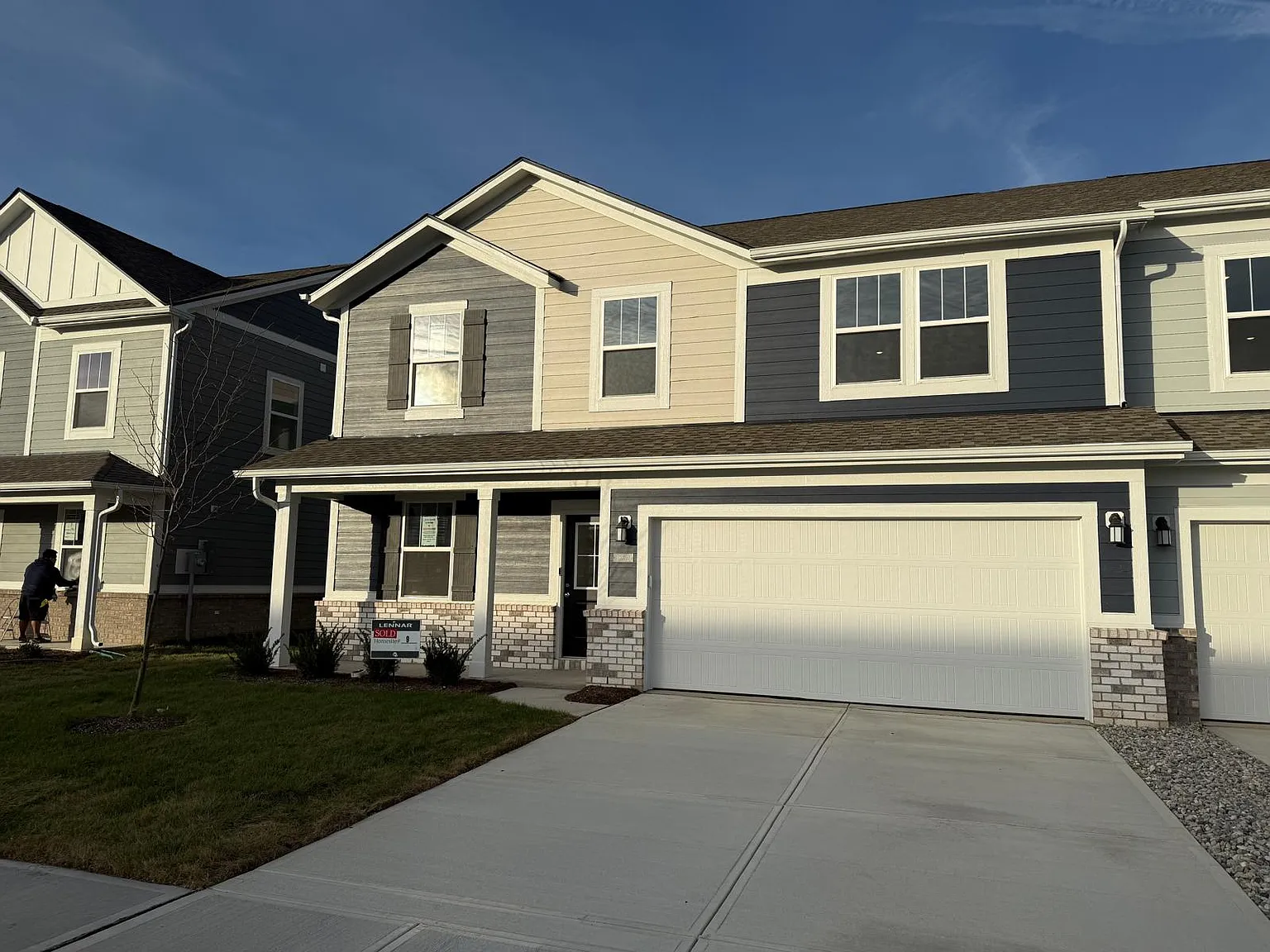 5 bed, 2247 sqft, $2,400 — Photo 1