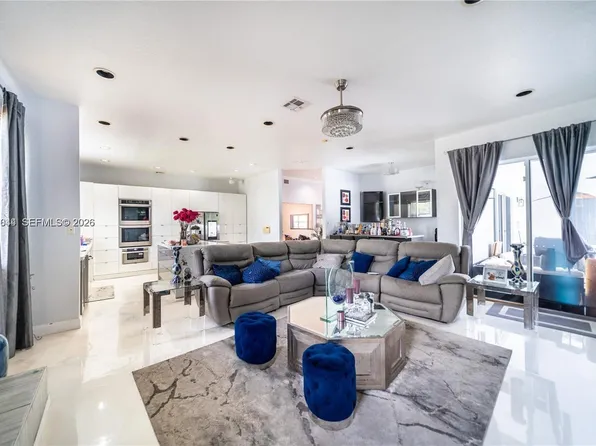 5303 SW 111th Ter, Fort Lauderdale, FL 33328