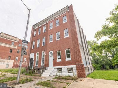 1817 North Broadway, Baltimore, MD, 21213