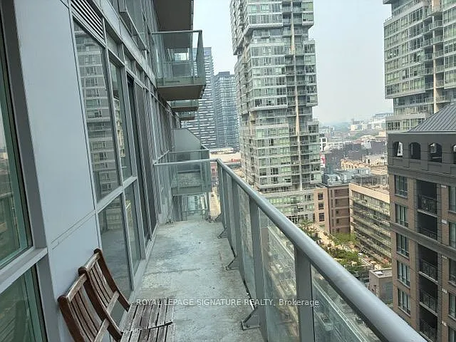 126 Simcoe St #1707 — Photo 16