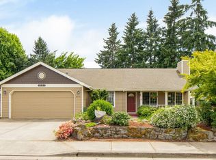 2252 Riviera Ct, Hubbard, OR 97032