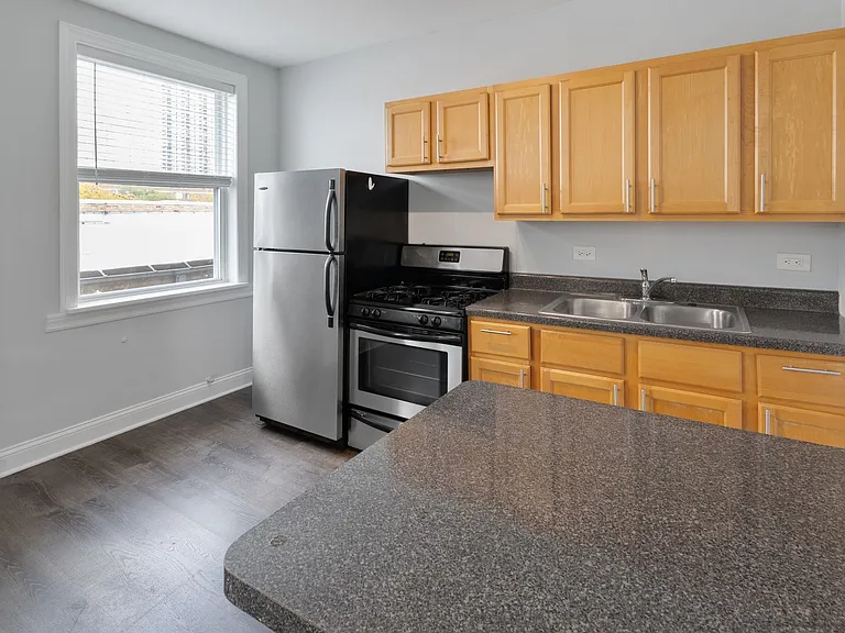 The Kenmore on Edgewater — Photo 63
