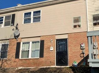 2524 Barkley Ln, Harrisburg, PA 17104