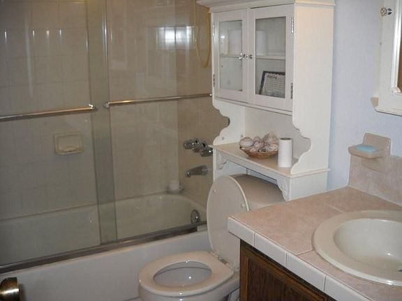 2nd Bathroom