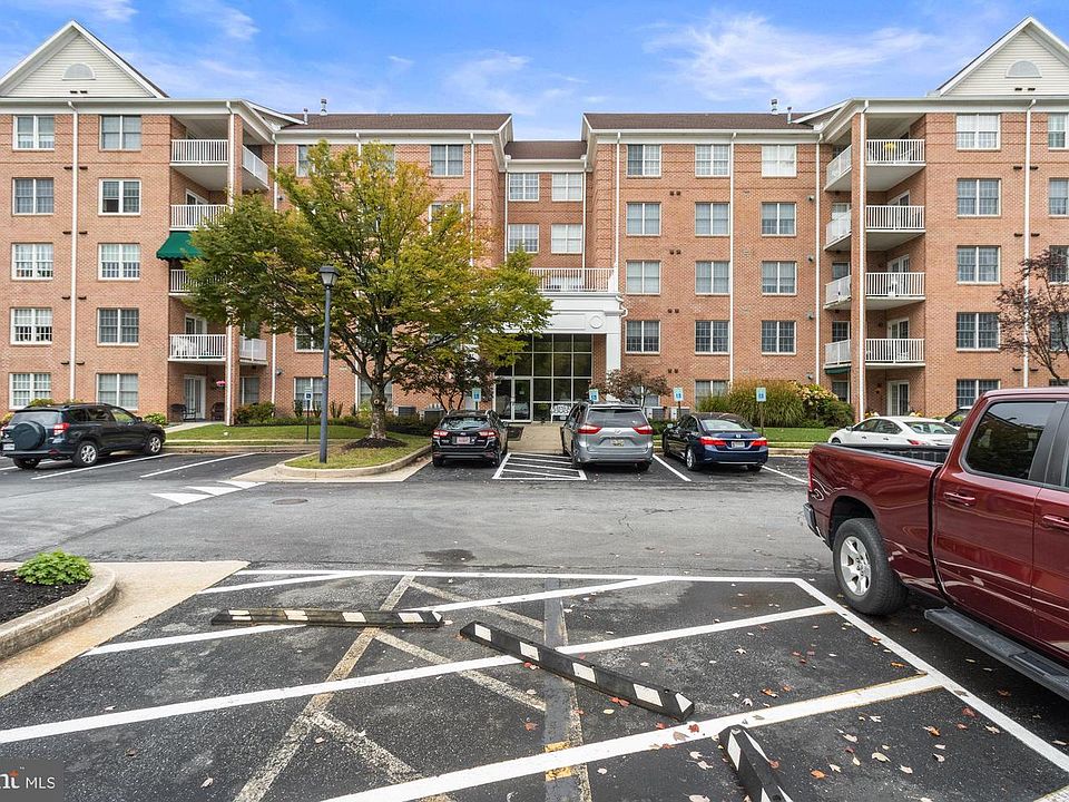 1st image of 600 Straffan Dr Unit 402