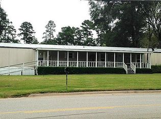 1908 N Houston Ave, Livingston, TX 77351