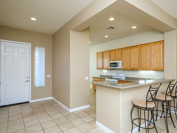 3rd image of 19482 Crystal Springs Ln