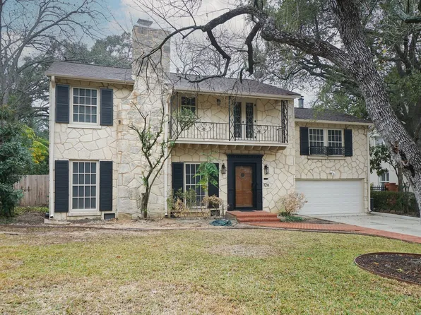 126 Stanford Dr, Olmos Park, TX 78212