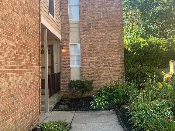 2nd image of 1683 Moravian St