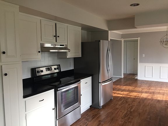 2nd image of 5555 Byerson Dr