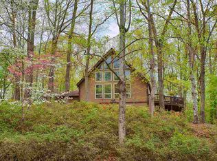 100 Wild Flower Dr, Charlottesville, VA 22911