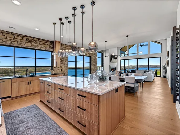 8895 Castleberry Way, Rogers, AR 72756