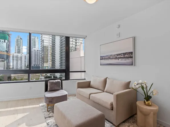 225 N Miami Ave, Miami, FL