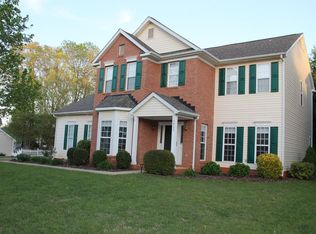 10905 Chamberlain Hall Ct, Charlotte, NC 28277