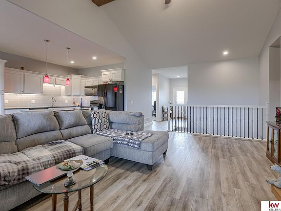 5th image of 1070 Prairie Hill Cir