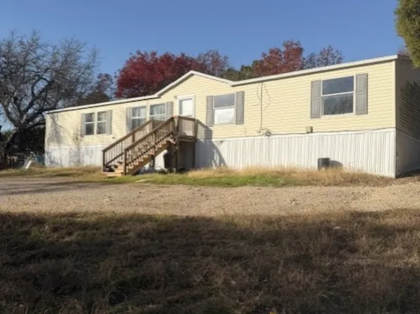 203 S Ridgeview Ct, Azle, TX 76020