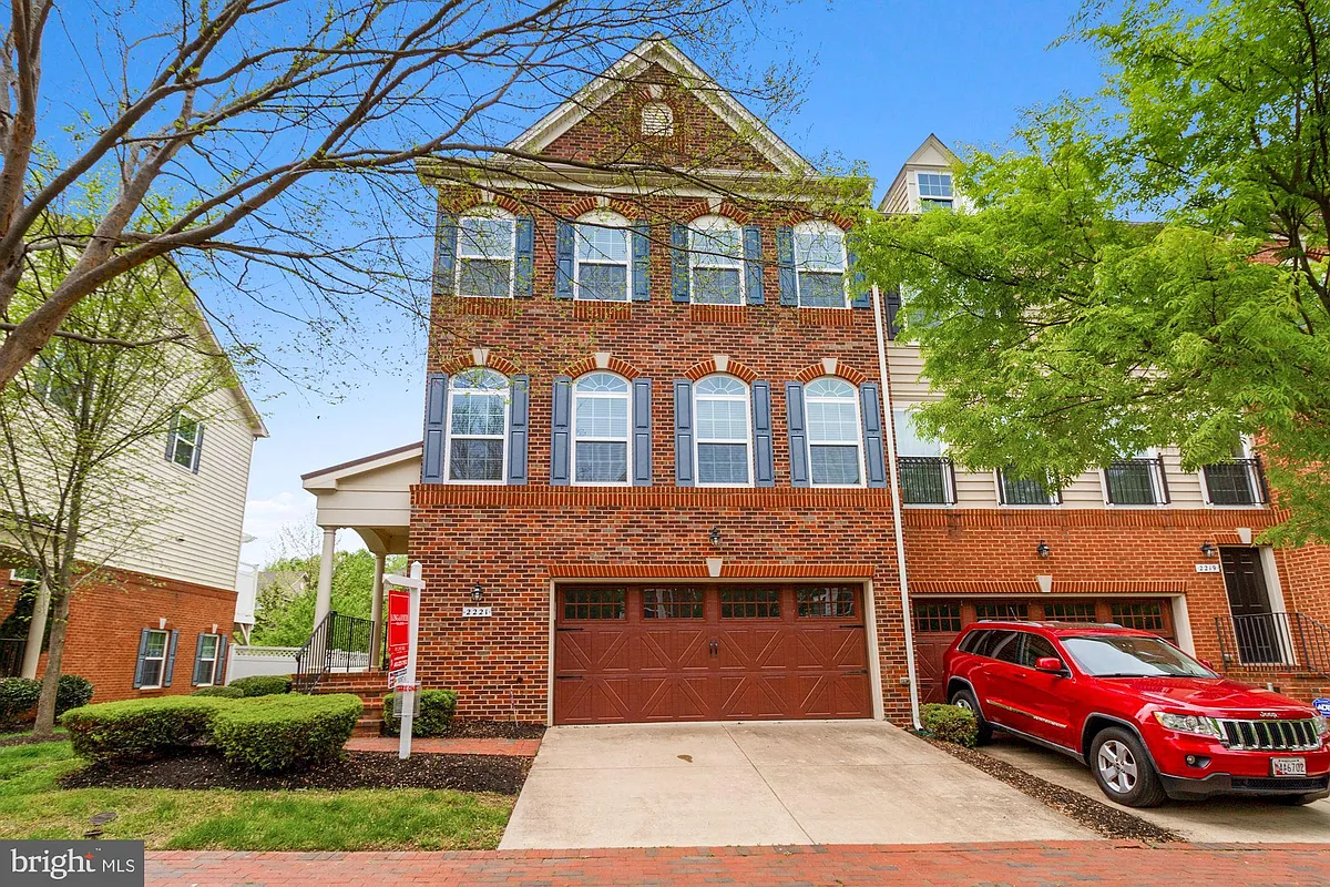Building Photo - 2221 Congresbury Pl