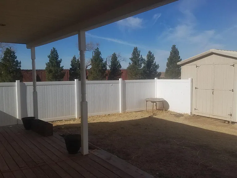 1645 FM 3261 — Photo 15